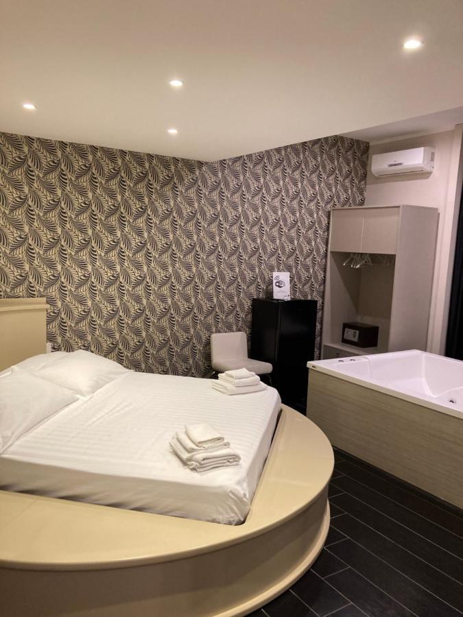 Goditi Napoli2 Apartment Bagian luar foto