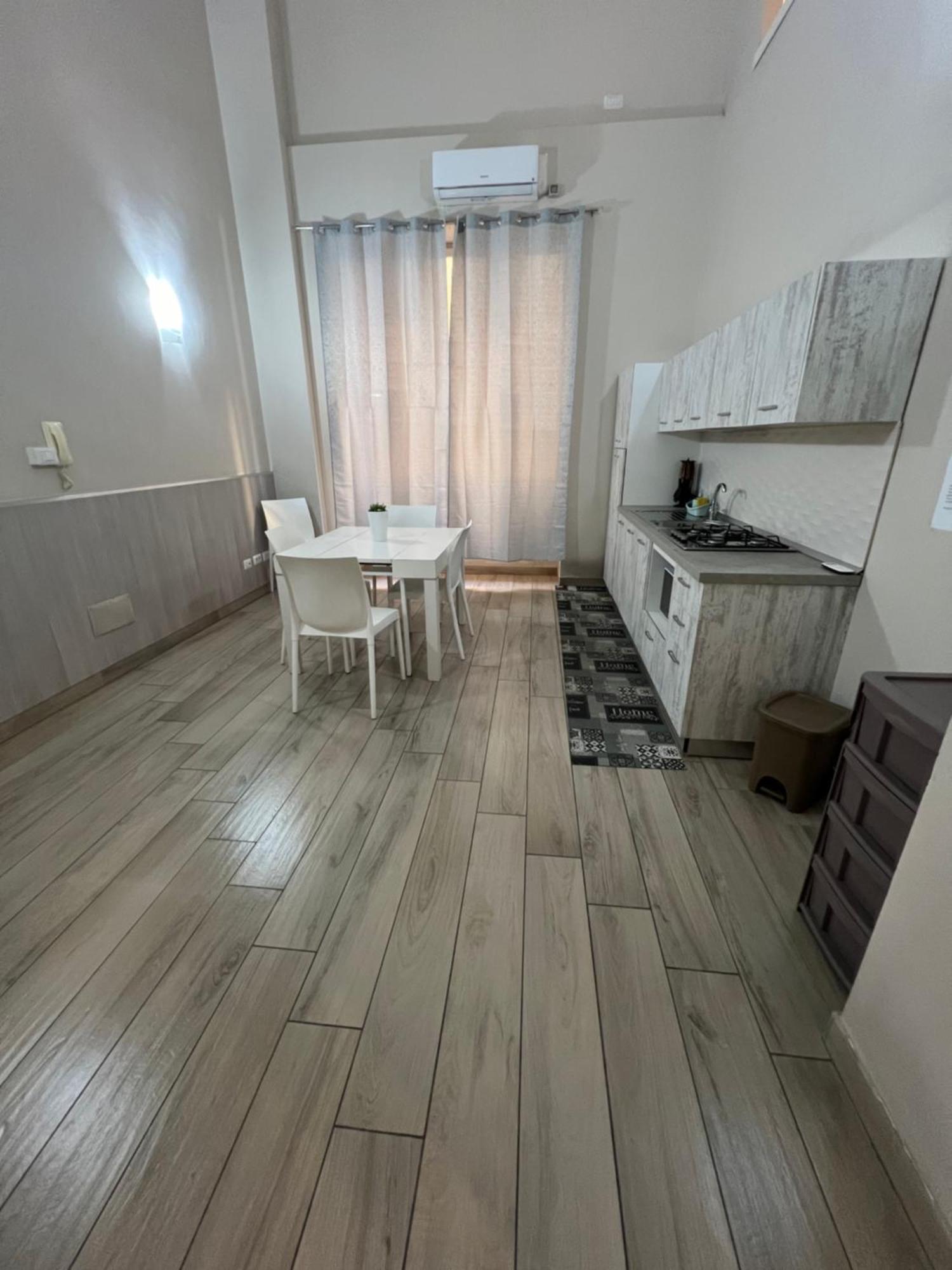 Goditi Napoli2 Apartment Bagian luar foto