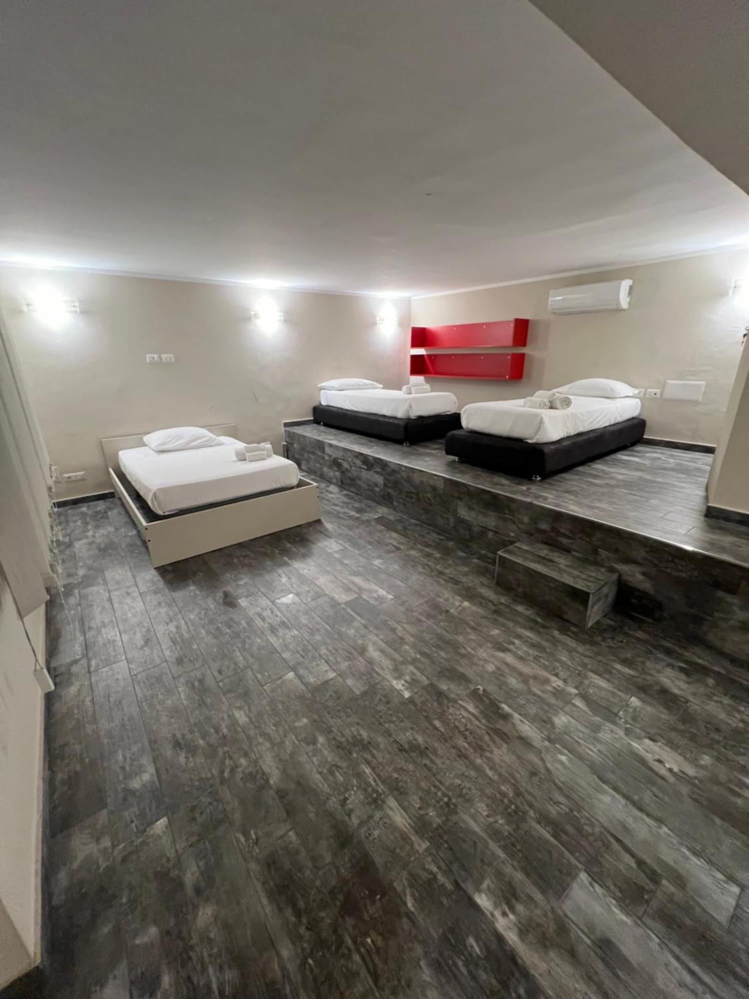 Goditi Napoli2 Apartment Bagian luar foto